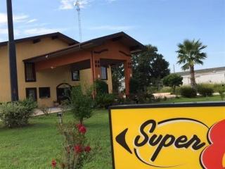 Super 8 By Wyndham Kinder La Exterior foto